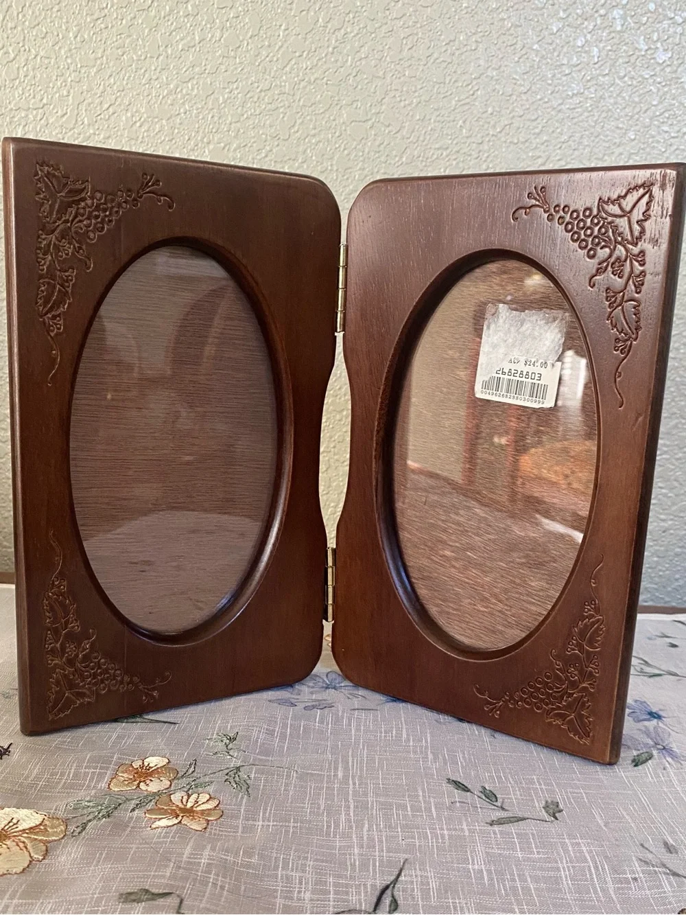 Vtg 1990 Double Oval Wooden Picture Frame - Brown Engraved New Frame